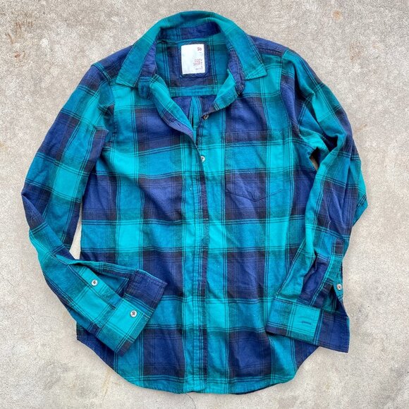 Long Sleeve Plaid Cozy Flannel Button Down Shirt - Picture 2 of 11